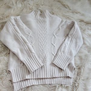 TAHARI SWEATER
